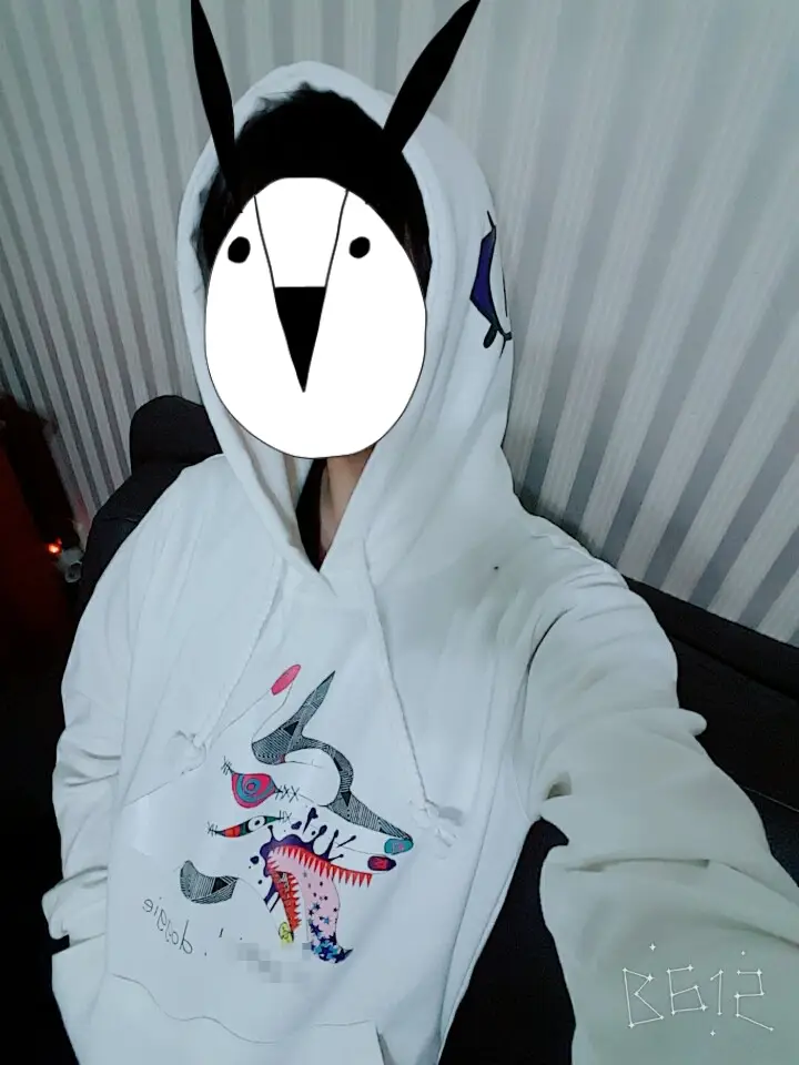 특양면 베이직 후드(남녀공용)  제작 후기 넘 이뻐요!!!이런 그림 있는 옷 다른데에선 구하기 쉽지 않은데 이렇게 제가 직접 그려서 만들 수 있다니ㅠㅠㅠ힣힝 넘조와 착오로 다른 주소로 보내지긴 했지만 뭐 우리집에선 흔히 있는 일이라 금ㅂ방 찾았습니다!!싸랑해요- 마플 리얼 후기
