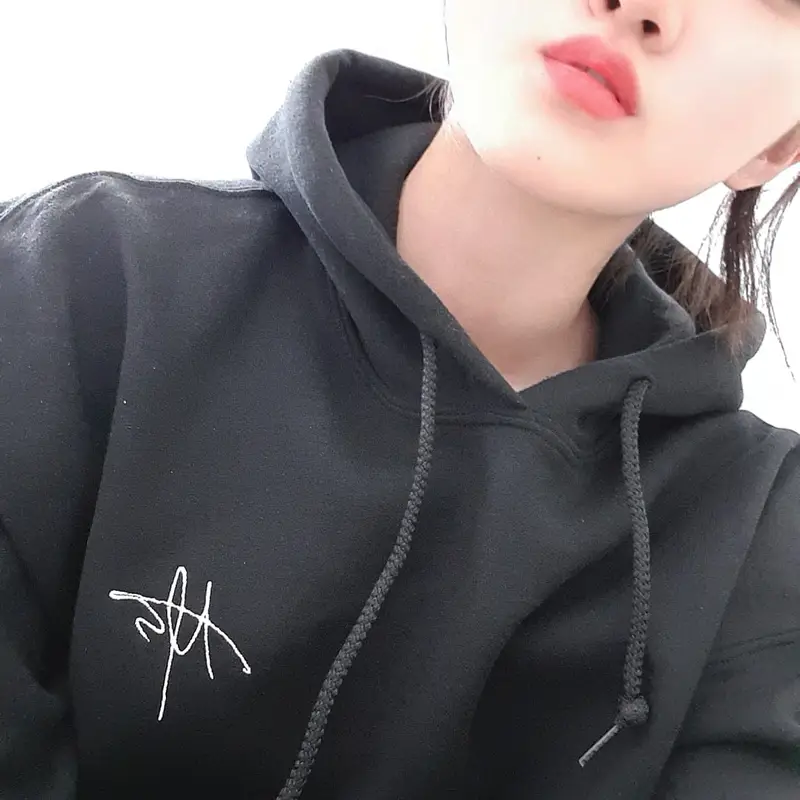 길단 12500 베이직 후드 (USA 핏) 기능성/기모  제작 후기 옷감도 좋고 자수도 예쁘게 원하는대로 잘 제작해주셨어요 감사합니다!- 마플 리얼 후기