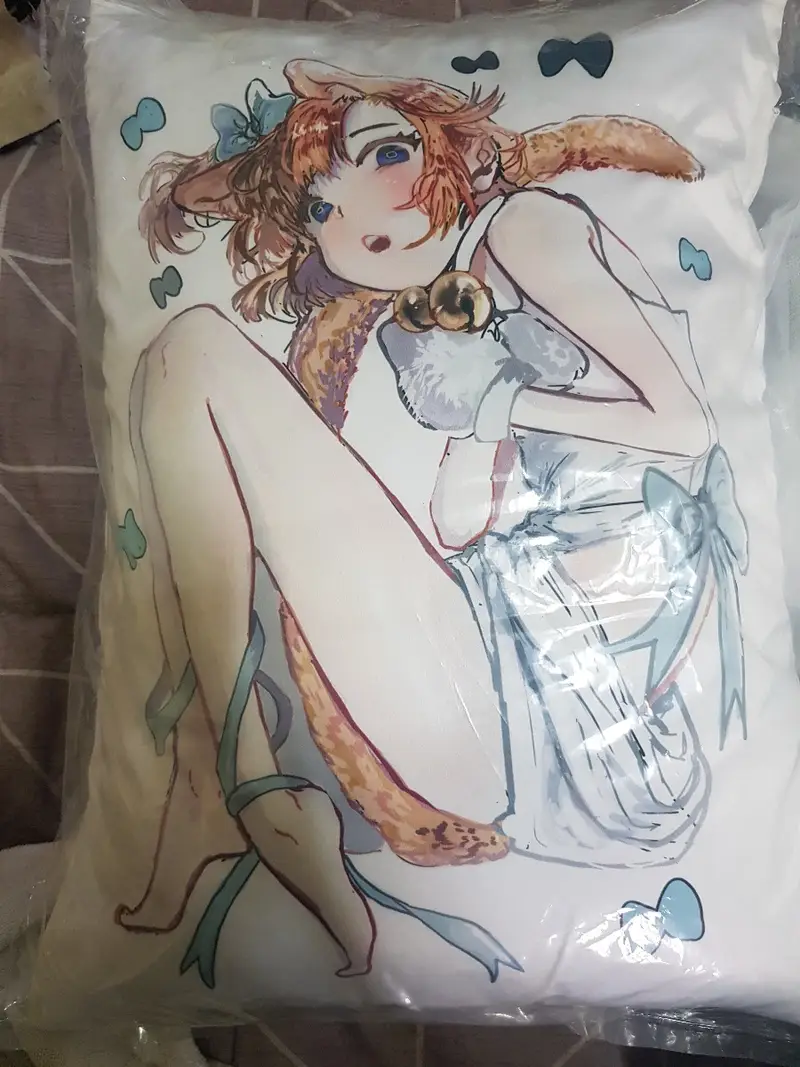 사틴 가로 쿠션 (M) M (50 x 35 cm) 구매 제작 후기 어머. 잘 뽑혀서 잘 나왔어요 ㅋㅋ 생일선물줄거고 제작해야돼서 ...언제나올지모르니 그림 급하게 그려서 박아넣었는데 이 정도면 남자친구가 좋아할것 같아요~ - 마플 리얼 후기