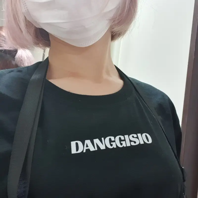 20수 Value 라운드 티셔츠(남녀공용) XL(100) 구매 제작 후기 아 진짜 짱 예뻐ㅜㅜ 저 두번째 주문이잖아요 이거ㅠㅠ- 마플 리얼 후기