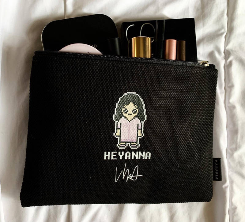 Cosmetic Pouch (Black) Purchased M 제작 후기 Outstanding quality and excellent customer service, user friendly site, fast shipping, and awesome pricing and you've got a win, win, win!!- 마플 리얼 후기