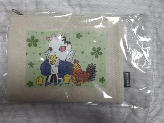 Cosmetic Pouch Purchased M 제작 후기 The printing was clear and good.
The pouch I was using was old and I was thinking of replacing it with a new one, so it was even better. Does it feel luxurious? The feel is
Rather than feeling completely luxurious,
It just looks luxurious. The fabric is - 마플 리얼 후기