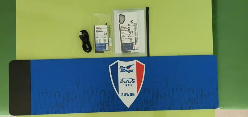 갤럭시 노트10 플러스 젤리케이스 (투명) 갤럭시 노트 10 플러스 구매 제작 후기 투명케이스와 하드케이스. 마우스 장패드 잘 받았습니다.


디자인 시안 해상도가 좀 낮아서 프린팅상태를 좀 걱정했었는데 매우 깔끔하게 잘 되었네요.


두번째 구매해서 쓰는데 이번에도 잘 쓰겠습니다.- 마플 리얼 후기
