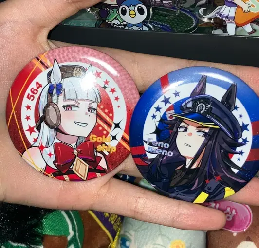 Button Pins Purchased 2.3 inch 제작 후기 The color is vivid and clean, so it's pretty... I intend to reorder. Thank you so much for the quick production and delivery. - 마플 리얼 후기 