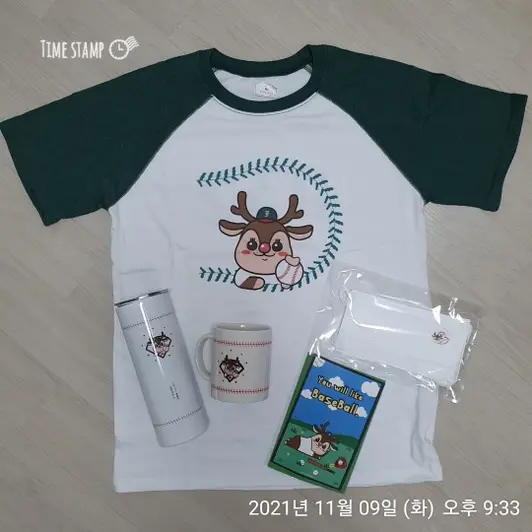 20수 슬림 나그랑 티셔츠(남녀공용) L(95) 구매 제작 후기 나그랑 티셔츠와 반팔인대
둘다이뻐요  - 마플 리얼 후기 
