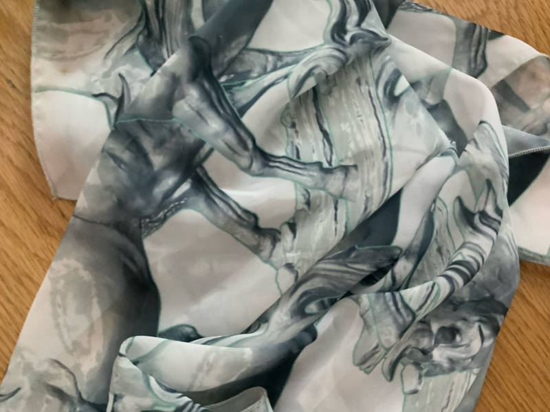 쉬폰 스카프 (70X70) 70cm x 70cm 구매 제작 후기 투명하고 이쁘게 프린팅되서 왔어요! 만족- 마플 리얼 후기