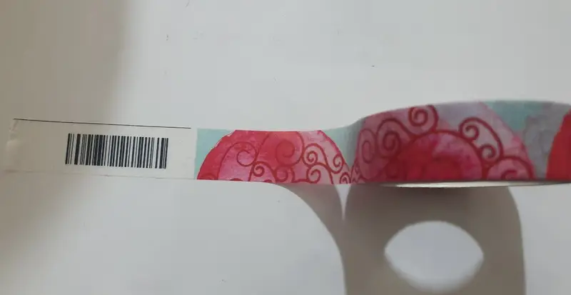 마스킹 테이프 (12mm) 12mm 구매 제작 후기 민트색 배경에 하트무늬 넣으니 이뻐요 !
근데 접착력이 좀 약해서 아쉬워요  😂

잘 사용하겠습니다~!- 마플 리얼 후기