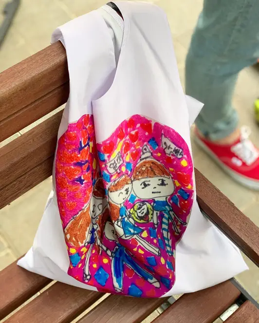 비닐 대신 백 One 구매 제작 후기 제작된 상품을 보니 너무 예뻐요! 
가벼워서 가방안에 넣고 다니기도 좋아요!  - 마플 리얼 후기 