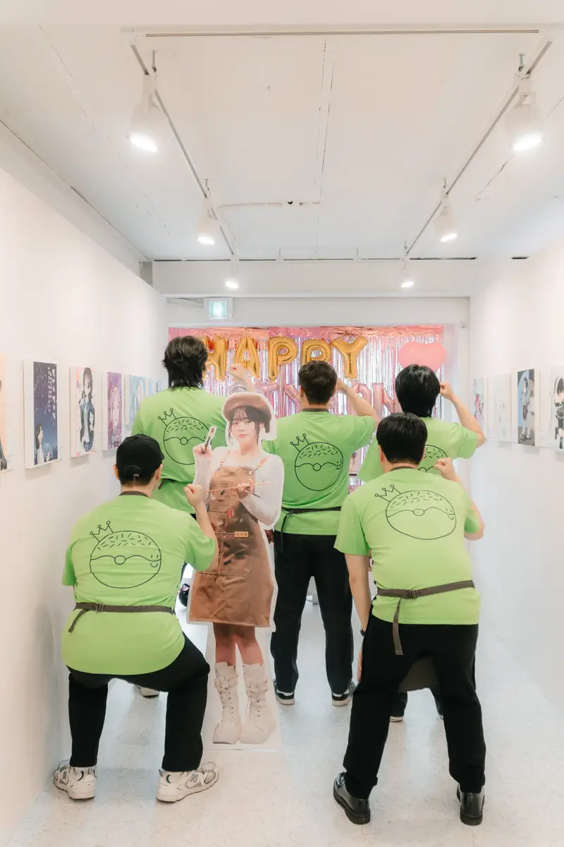 글리머 드라이 라운드 티셔츠(기능성) XL(LL) / 2XL(3L) 구매 제작 후기 생각했던것 보다 훨씬 좋게 해주셨고요
통풍도 너무 잘되는 원단이고 다 좋지만 그중에 제일 좋았던건
고객센터의 대처였어요.
제가 간다고~간다고 방문수령 한다고~ 한다고 했는데 결국 못가기도 했지만 그래도 친절하게 연락을 해주셨고 무인 보관함에다가 보관도 해주시고...  감동이에욥❤️ 앞으로 여기서만 시킬끄야!!
마플 덕분에 생카 무사히 마쳤어요 감사해요!
고마워서 이행시 남기고 갑니둥

마 : 마음까지
플 : 플러스 되게 해주는 마플❤️ 계속 애용 하겠슴둥❤️- 마플 리얼 후기