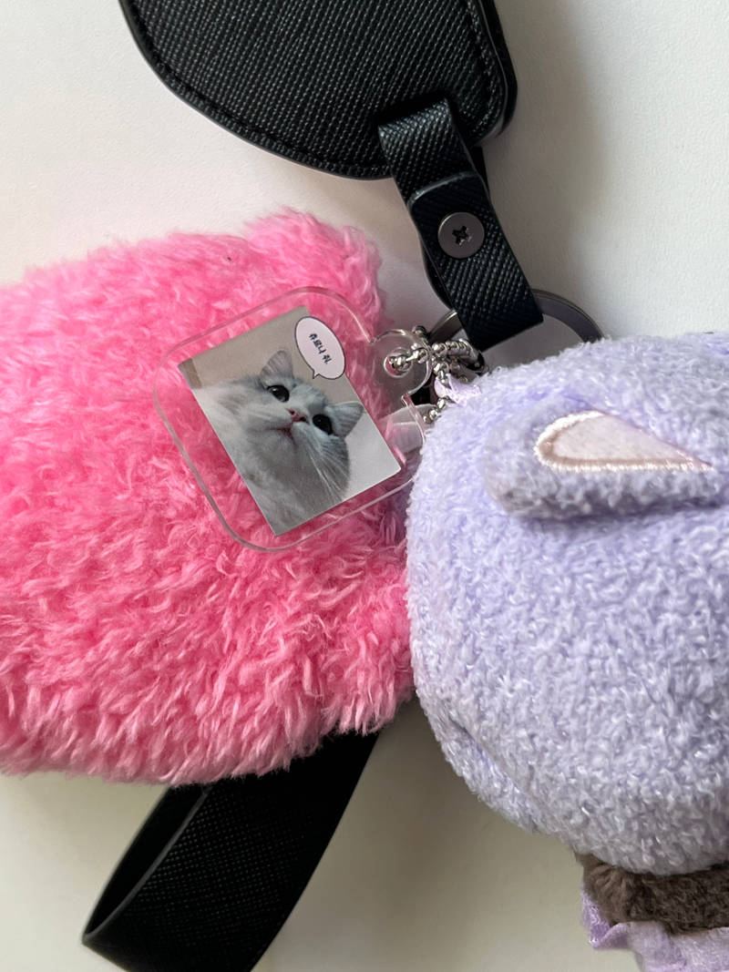 Square Acrylic Key Ring (Clear) Purchased 11.81 x 14.17 inch 제작 후기 After making one, I understand why everyone is obsessed with goods🙈 
I'm going to make another one with a different picture next time~ 
I bragged to my friend and she asked me to tell her that she made it tooㅎㅎ 
I highly recommend it for collection and as a gift. I really like it🫶 
This is a review written after actually using the product that was provided as part of the Maple Supporters activity.- 마플 리얼 후기