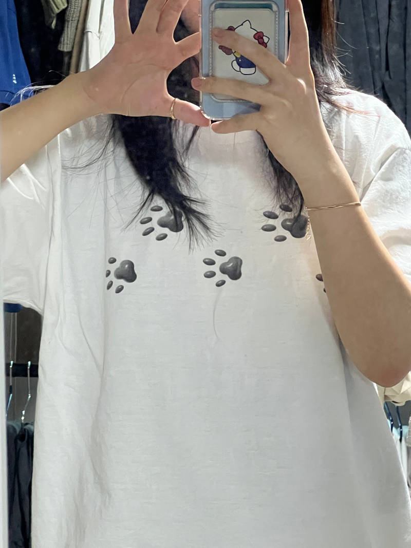 Gildan Ultra Cotton 2000 Adult T-shirt Purchased L 제작 후기 The T-shirt itself is made of solid fabric and feels soft to wear, so I recommend it 
The colors are vivid, and I was very satisfied because it came out neatly just like the image I designed!!ㅎ 
A place where you can trust the quality and leave it without any blurring or fading 
This is a review written after actually using the product that was provided as part of the Maple Supporters activity.- 마플 리얼 후기