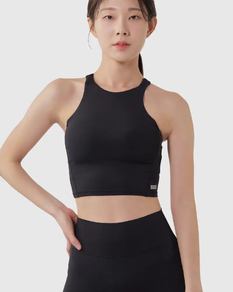 에너제틱 홀터넥 미들 크롭탑