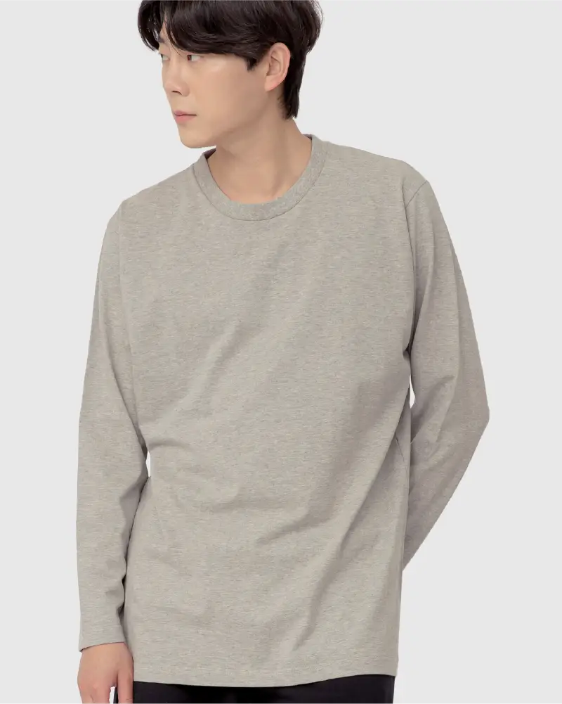 Plus82gallery Essential Long Sleeve T-shirts