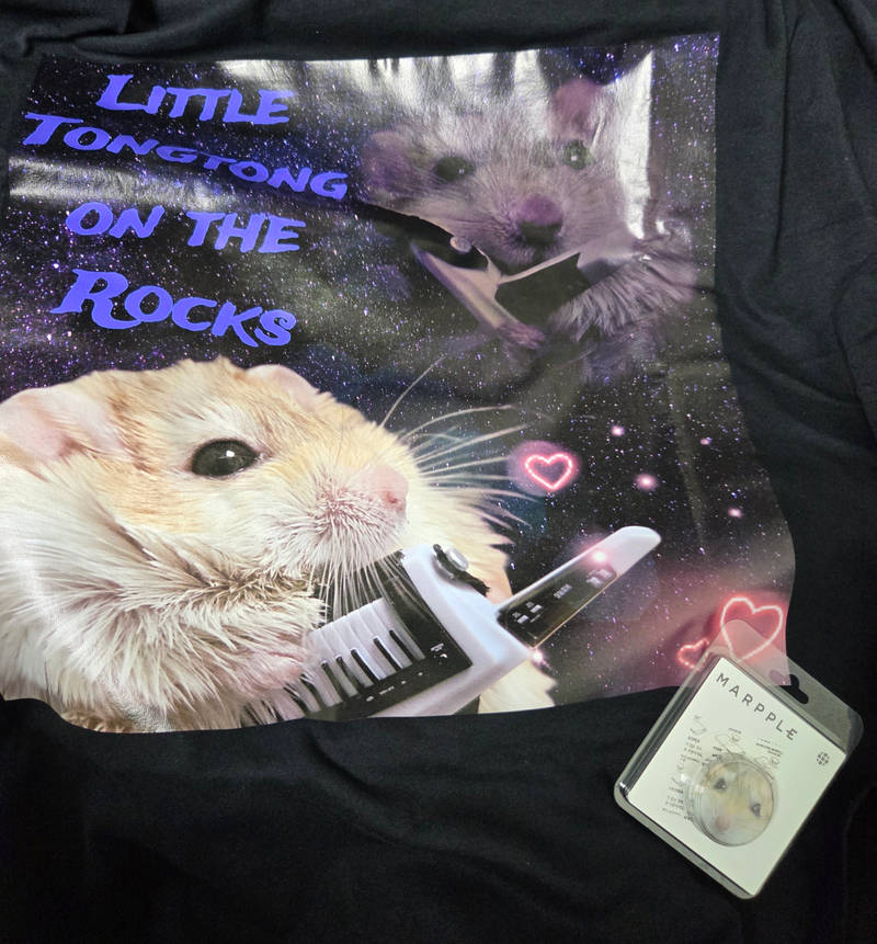 Gildan Ultra Cotton 2000 Adult T-shirt Purchased XL 제작 후기 It's so cute, I'm satisfied.
It's printed in a large square so the clothes don't naturally wrinkle,
but the printed surface is shiny so it matches the background.
- 마플 리얼 후기
