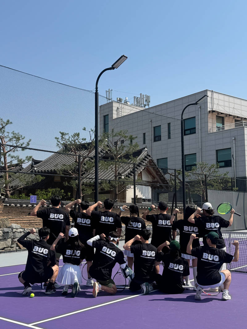 Gildan 67000 SoftStyle Adult T-Shirt Purchased M / L 제작 후기 When the MT schedule was almost over, we had to decide to make t-shirts in a hurry, so we made a quick request. 
They gave us really meticulous feedback on each design, and they even delivered them quickly within 3 days of ordering! 
Everyone was satisfied, and when we wore the group t-shirts, our unity seemed to increase, which made the atmosphere even better. 
Thanks to them, we were able to take a lot of pretty pictures as a group on our trip. ㅠㅠ Thank you so much!! 
Maple is the best at making clothes!!!- 마플 리얼 후기