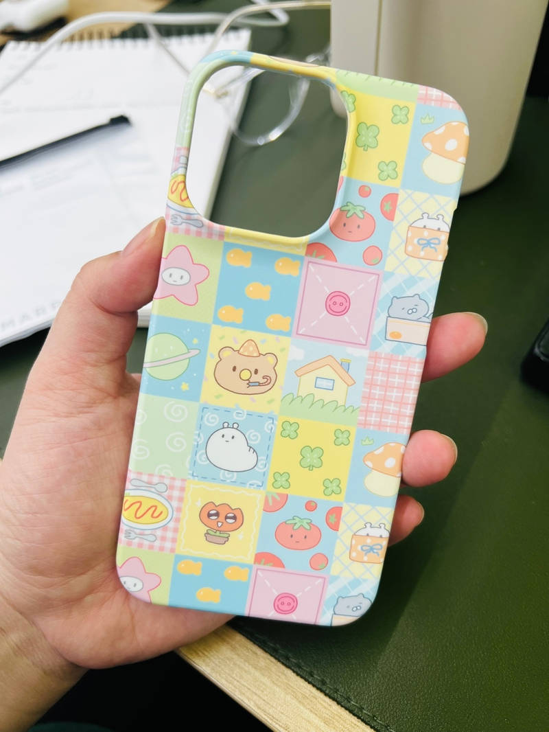 iPhone 13 PRO Snap (Matte) Purchased iPhone 13 PRO 제작 후기 I can't say enough 

There are various types of phone cases ~ and the printing is really good at Maple 

It's so cute~ 

I even made one for my friend! 

I love how everything is customized 

If I get tired of this design, I'll draw a new picture and make it!!! 

This is a review written after actually using the product that was provided as part of the Maple Supporters activity.- 마플 리얼 후기