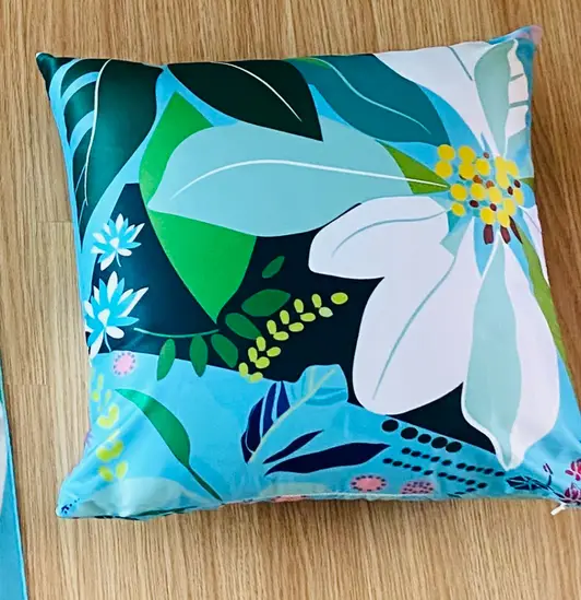 Satin Modern Cushion (M) Purchased M (15.7x 15.7 inch) 제작 후기 It's printed clearly. Thank you. - 마플 리얼 후기 