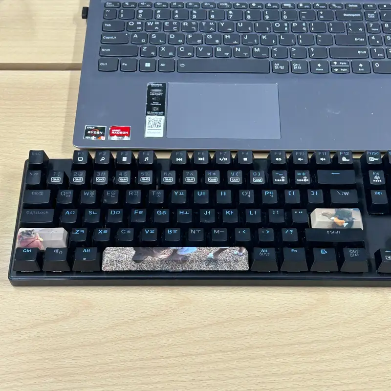 Custom Full color Key Cap (Space Bar) Purchased 4.7 x 0.7 x 0.5 in 제작 후기 I'm so happy that I can now customize special keys in Maple 🎉 It was hard to find special keycap customization on the market, so I'm so happy that I can make them so easily in Maple..💝💝 I bought all 3 types of special keys and there's nothing I don't like about them 🙊 All 3 are of the highest quality..👍🏻👍🏻 I'm happy that they added some liveliness to my dark keyboard 🐶 I highly recommend making keycaps with pictures of your pet >.< *This is a review written by an employee after actual use.- 마플 리얼 후기