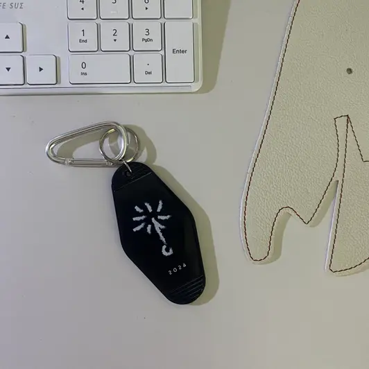 Hotel Keyring  Purchased Carabiner ring 제작 후기 I shared it at the gathering! I was happy to be able to give a meaningful gift :) 
It came out neat and high quality~! - 마플 리얼 후기 