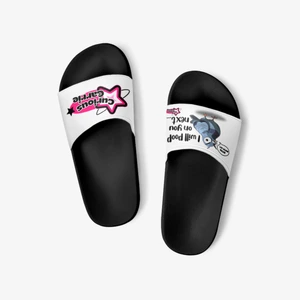 [Curious Carrie] Logo + Angry Pigeon Slippers 's product review thumbnail image