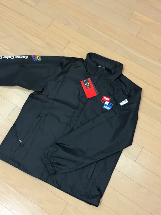 Light Windbreaker Jacket Purchased M 제작 후기 It seems like a good windbreaker to wear lightly!
The printing is also very good as I wanted. Thank you. - 마플 리얼 후기