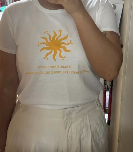 Gildan Premium 76000 Ladies T-Shirt Purchased XL 제작 후기 The location adjustment was also contacted and was well-adjusted! I went on a trip with a friend and made memories for just the two of us, and I like it! It's a little small and see-through, but I think it'll be good to wear in the summer. 
I think it would be good if there was a thicker material in the same size. 
I'll use it again next time. - 마플 리얼 후기 
