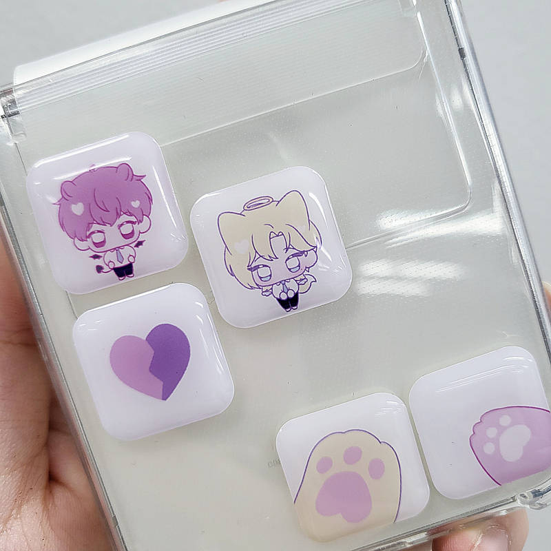 Square Epoxy Sticker Purchased 0.8 x 0.8 inch 제작 후기 Epoxy stickers!! I made them right away after hearing that they were released on Maple, and I'm so satisfied with how they turned outㅎㅎ I wanted to make cute stickers with pictures I drew myself, and as expected, the epoxy has a really cute fluffy feel and the size is just right, so it's great for decorating! I stuck them on the back of the jelly case and they were firmly attached, so I don't have to worry about them falling offㅎㅎ These types of stickers often don't have good adhesive, but these stick really well! There are 15 on one sheet, so I used them to decorate my phone and stuck the remaining stickers on my diary and pouch. They're so cute and go well together, so I'm super satisfied!! And when I was making them, you called me about the design, and I was able to make them with peace of mind because you kindly explained everything to me and guided me through them! Thank you for making them so pretty! * This is a review written by an employee after actual use.- 마플 리얼 후기