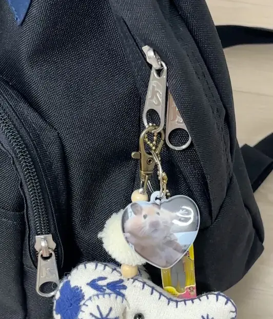 Heart Soft Keyring Purchased 2 x 6.3 inch 제작 후기 It's a total bargain because it's a three-piece set with a face keyring!! 
I carry it around in my bag. It's so soft 
It's also fun to play with your hands. - 마플 리얼 후기 