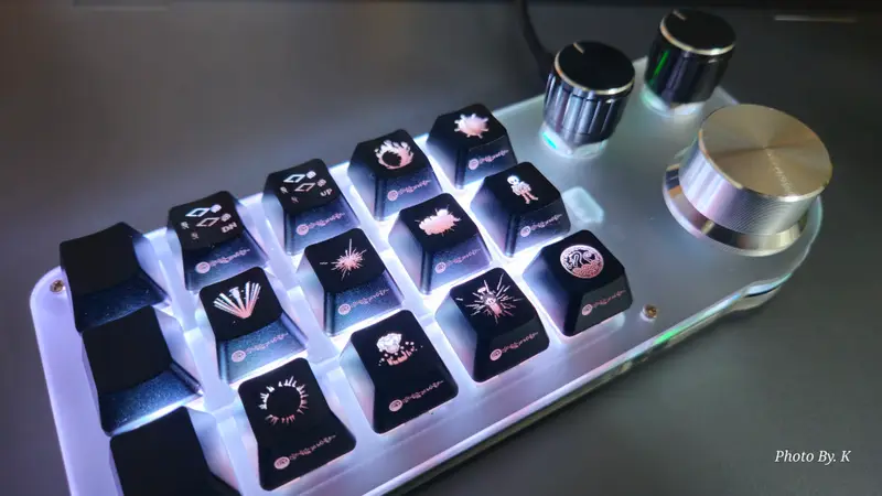LED Point Keycap (R2) Purchased 0.7 x 0.4 inch 제작 후기 Since it's a dot image, I was worried about the work quality, but it came out better than I expected~- 마플 리얼 후기