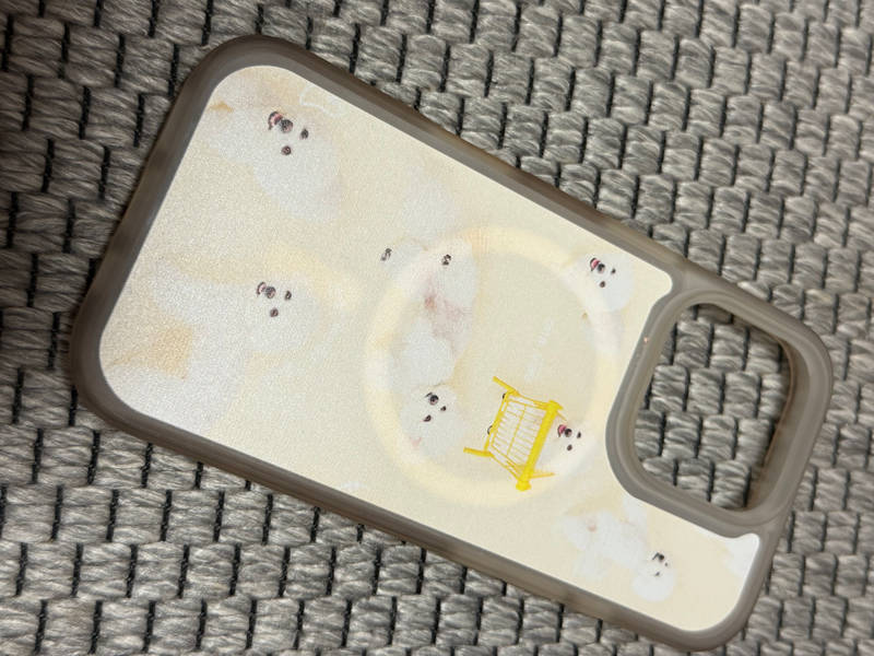 iPhone 16 PRO MagSafe Gel Hard Case Purchased 3 x 5.9 in 제작 후기 If you are a dog owner, a must-have product is a Naesaeku phone case! I tend to drop my phone a lot, so I prefer a sturdy case. The Maple iPhone 16 Pro MagSafe Gel Hard Case is really sturdy! I was worried because it was brightly colored, but I am very satisfied because it has a special coating and doesn't get dirty. Thanks to the MagSafe function, the phone sticks well to the car holder. It's fun to put various pictures of my dog in, and I am very satisfied that my dog's picture is printed like a work of art. The CS team is always kind and thorough, so I trust them. I want to make other products one by one. 
*This is a review written after actually using the product that was provided as part of the Maple Supporters activity.- 마플 리얼 후기