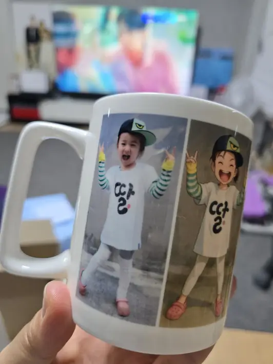 본차이나 클래식 머그 350ml 구매 제작 후기 원본사진이 흐려서 걱정했는데 기대이상으로 잘 나와서 넘 맘에들어요~!! - 마플 리얼 후기