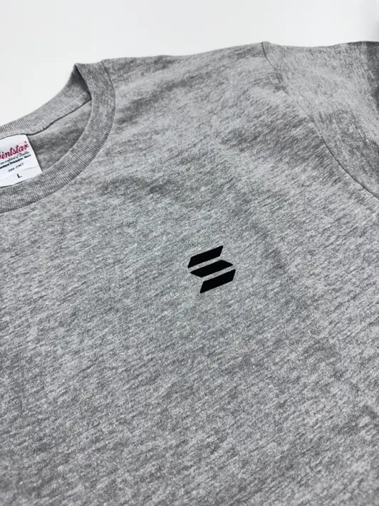 Printstar Standard Round Neck T-Shirts Purchased M / L 제작 후기 It was a short-sleeved T-shirt with a slightly longer overall length. 
I think the fabric is too thin. I thought it would be thick, but it is very thin. 
It is a type that wrinkles easily on clothes. 
The printing came out cleanly. 
Next time, I should make a short-sleeved shirt with a thicker shape. 
 - 마플 리얼 후기 