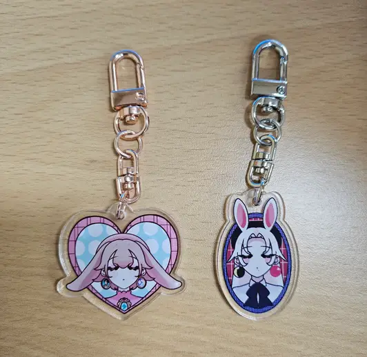 Custom Acrylic Key Ring (Clear) Purchased 17.32 x 15.75 inch 제작 후기 My friends were all very satisfied 
I also liked it so much that I jumped for joy hehehe 
( ๑˃̶ ꇴ ˂̶)♪⁺ - 마플 리얼 후기 