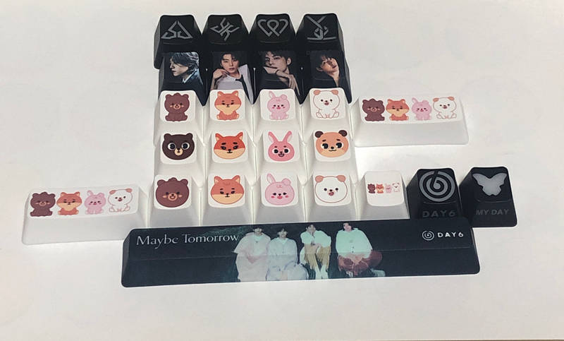 Custom Full color Key Cap (R4) Purchased 0.7 x 0.7 x 0.45 inch 제작 후기 It's so pretty because it's printed like the original keycap, not like it's printed with a copy-pasted feel.- 마플 리얼 후기