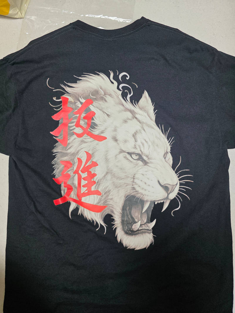 Gildan Ultra Cotton 2000 Adult T-shirt Purchased XL / 2XL 제작 후기 I was very worried because it was my first design and purchase, but I also bought it with anticipation of how well my design would turn out. It turned out prettier than I expected, and I was satisfied with the material. XL is 105-110 size, but the shoulders and chest are roomy, so it was fine, and the length is long, so I think L length would have been just right.- 마플 리얼 후기