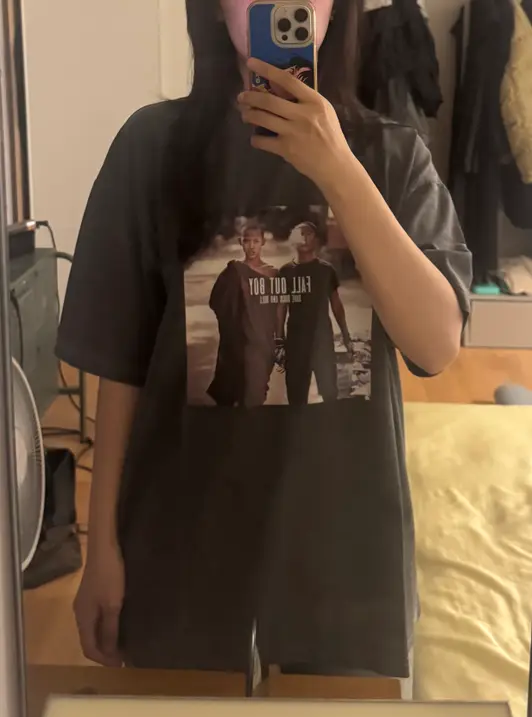 Pigment T-Shirt Purchased XL 제작 후기 I waited a long time because the t-shirt was sold out after the accident, but I'm satisfied.
But I'm a little worried that the image will fade after washingㅠ
 - 마플 리얼 후기 