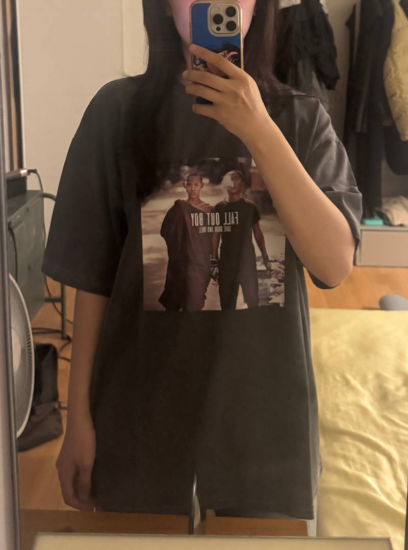 Pigment T-Shirt Purchased XL 제작 후기 I waited a long time because the t-shirt was sold out after the accident, but I'm satisfied.
But I'm a little worried that the image will fade after washingㅠ
- 마플 리얼 후기