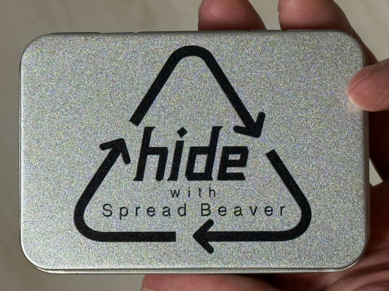 Silver Hinged Tin Box (Small) Purchased 3.7 x 2.6 x 0.8 inch 제작 후기 I ordered it and was about to forget about it, but it arrived so quickly. The printing is also neat.- 마플 리얼 후기