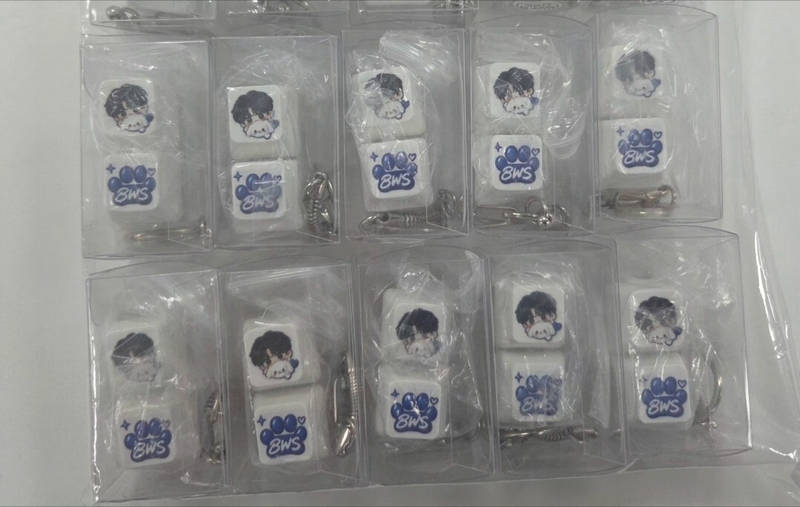 Custom Full-Color 2-Key Keycap Keyring Purchased 0.7 x 1.7 x 1.2 inch 제작 후기 Just looking at it makes me so happy.- 마플 리얼 후기