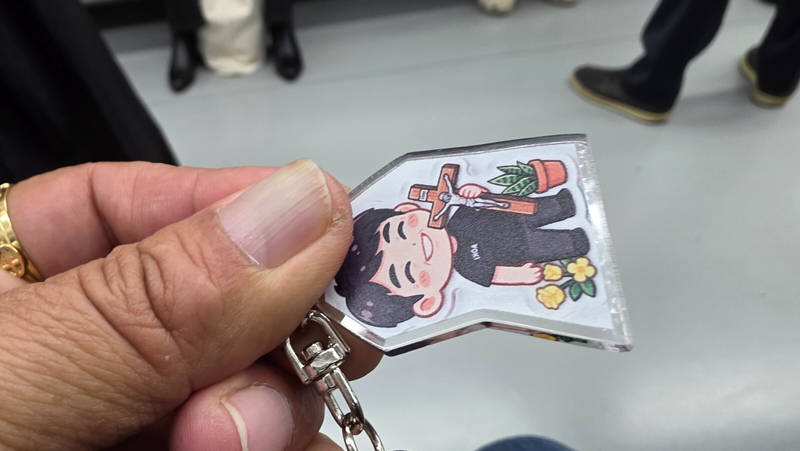 Custom Acrylic Key Ring (Clear) Purchased 12.99 x 17.72 inch 제작 후기 They were very satisfied, saying it was a really cool character. Thank you for the great product and great price.- 마플 리얼 후기