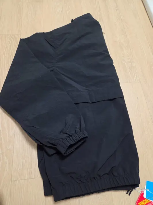 Landas 520 Jumper-style Outdoor Jacket Purchased 3XL(110) / 2XL(105) 제작 후기 I am 177cm tall and weigh 89kg, and 3XL fits perfectly.

At this price, even the customization is great. - 마플 리얼 후기 